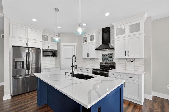 2590 Serenity Drive, Waukee, IA 50263