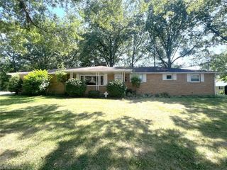 1850 Amherst Road NE, Massillon, OH 44646