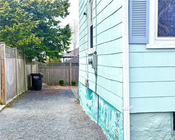 5 Byrnes Street, Newport, RI 02840