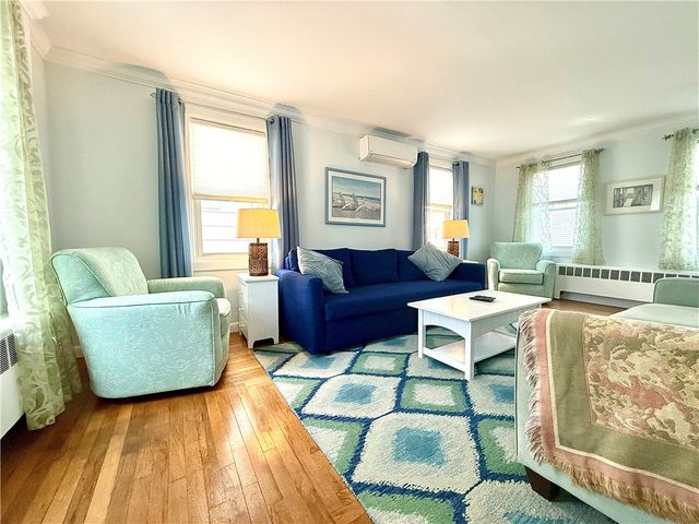 5 Byrnes Street, Newport, RI 02840