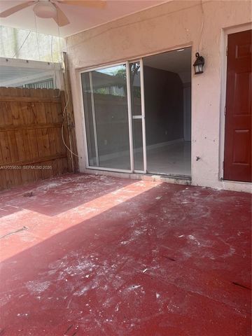 5909 SW 36th Ct 14, Davie, FL 33314