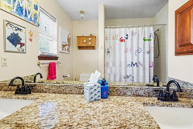 3917 Glisten Court, Norman, OK 73072