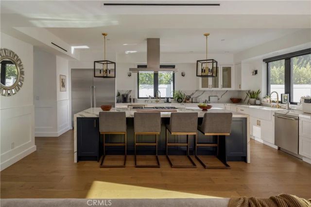 4637 Morella Avenue, Valley Village, CA 91607