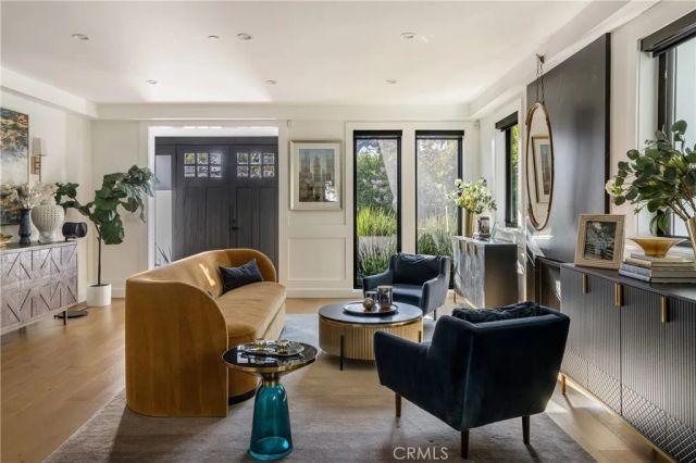 4637 Morella Avenue, Valley Village, CA 91607