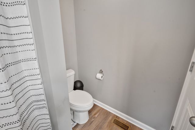 72 Leo Whitley Rd, Lafayette, TN 37083