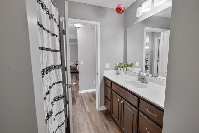 72 Leo Whitley Rd, Lafayette, TN 37083