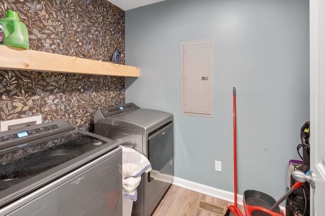 72 Leo Whitley Rd, Lafayette, TN 37083