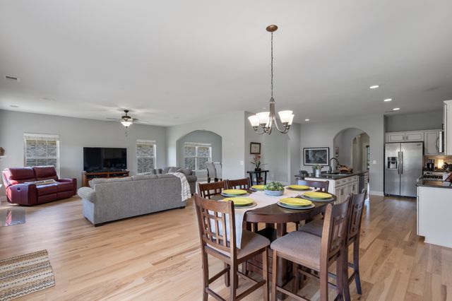 168 Meandering Dr, Lebanon, TN 37090