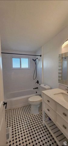 1678 W LELAND DR, West Jordan, UT 84084