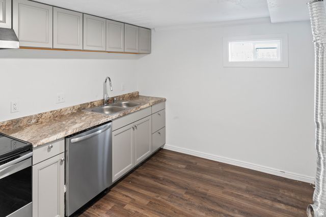 1678 W LELAND DR, West Jordan, UT 84084