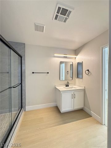 5352 Magnolia Crossing Street, Las Vegas, NV 89148