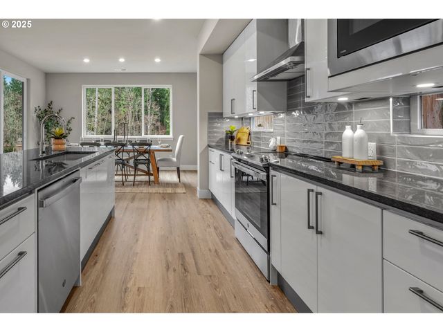 17179 Sw KALAPUYA Ln, Sherwood, OR 97140