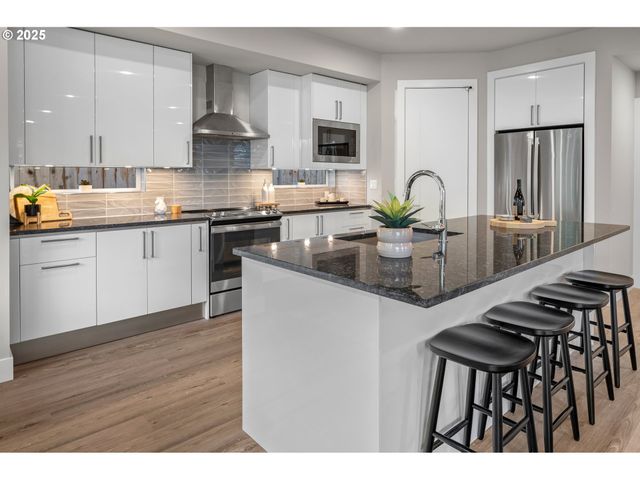 17179 Sw KALAPUYA Ln, Sherwood, OR 97140