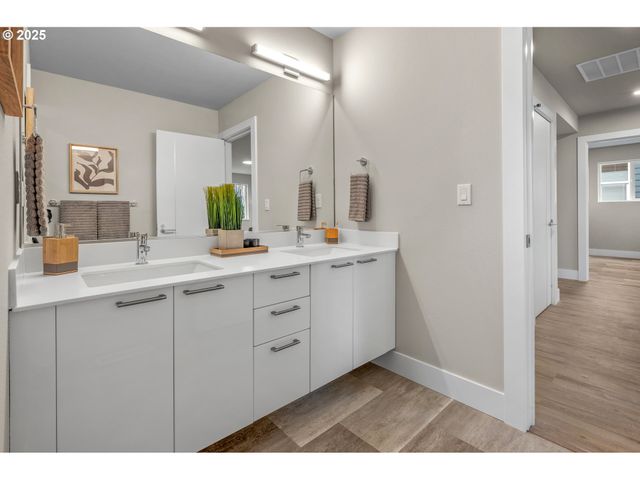 17179 Sw KALAPUYA Ln, Sherwood, OR 97140