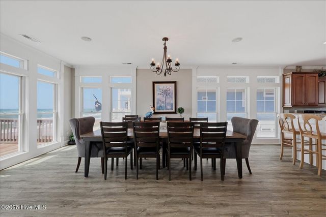 31 Porpoise Place, N Topsail Beach, NC 28460