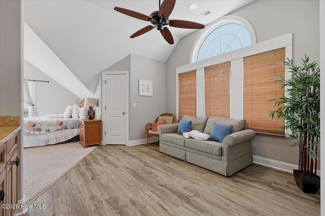 31 Porpoise Place, N Topsail Beach, NC 28460