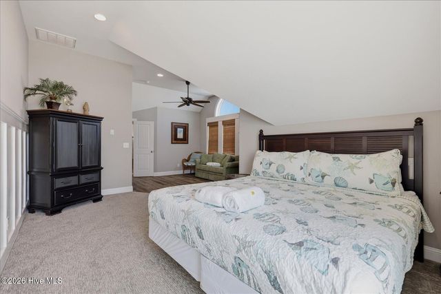 31 Porpoise Place, N Topsail Beach, NC 28460