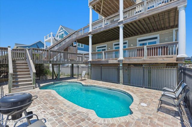 31 Porpoise Place, N Topsail Beach, NC 28460