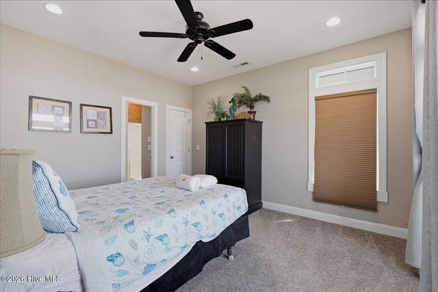 31 Porpoise Place, N Topsail Beach, NC 28460