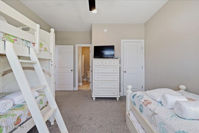 31 Porpoise Place, N Topsail Beach, NC 28460
