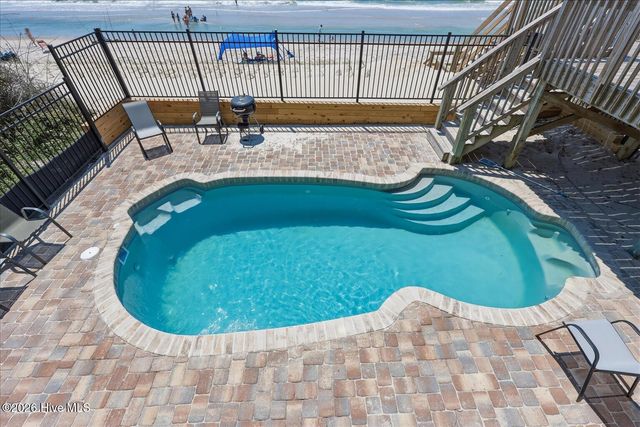 31 Porpoise Place, N Topsail Beach, NC 28460