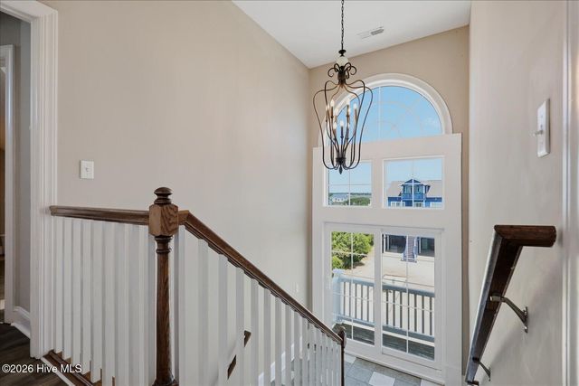 31 Porpoise Place, N Topsail Beach, NC 28460