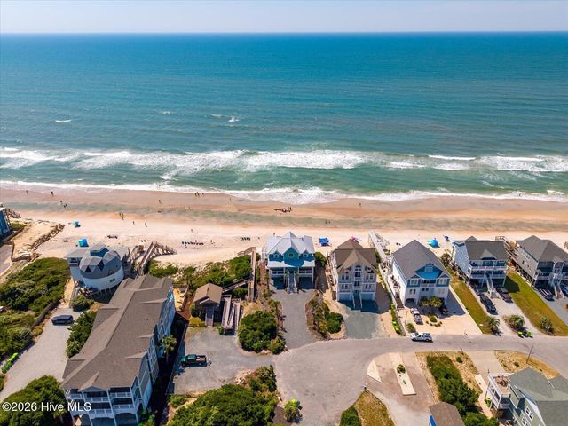 31 Porpoise Place, N Topsail Beach, NC 28460