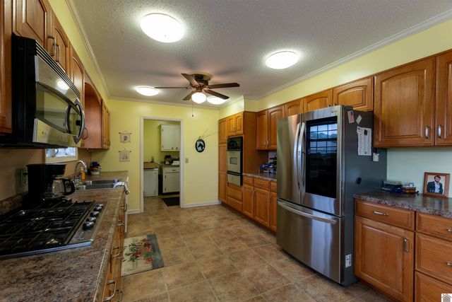 3458 Palma Rd, Calvert City, KY 42029