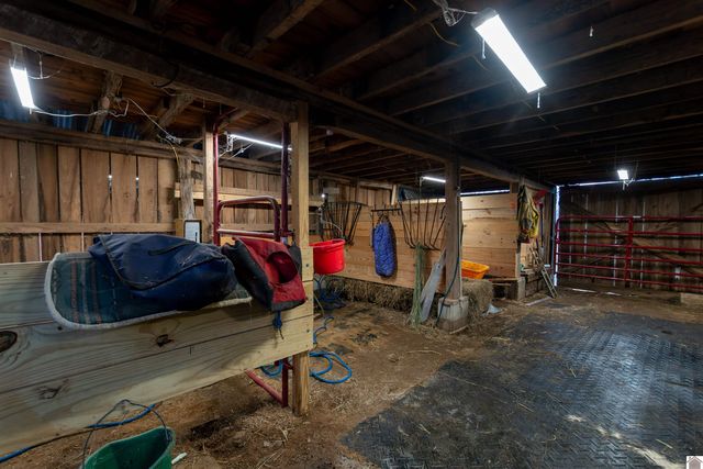 3458 Palma Rd, Calvert City, KY 42029