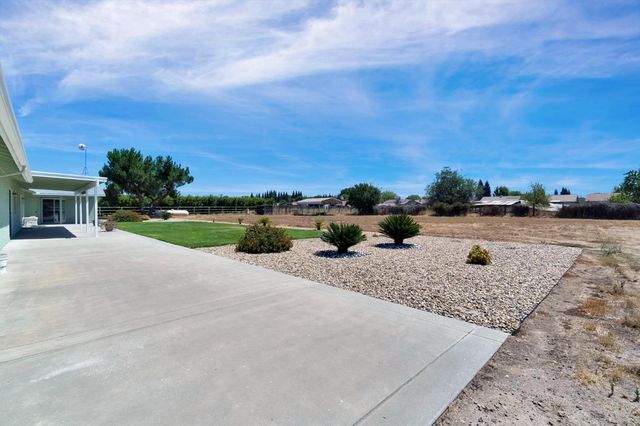 14183 Road 24, Madera, CA 93637