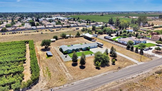 14183 Road 24, Madera, CA 93637