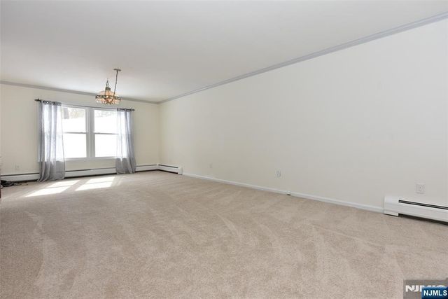 49 Fayson Lakes Road, Kinnelon Borough, NJ 07405