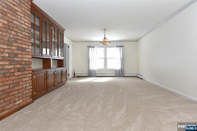 49 Fayson Lakes Road, Kinnelon Borough, NJ 07405