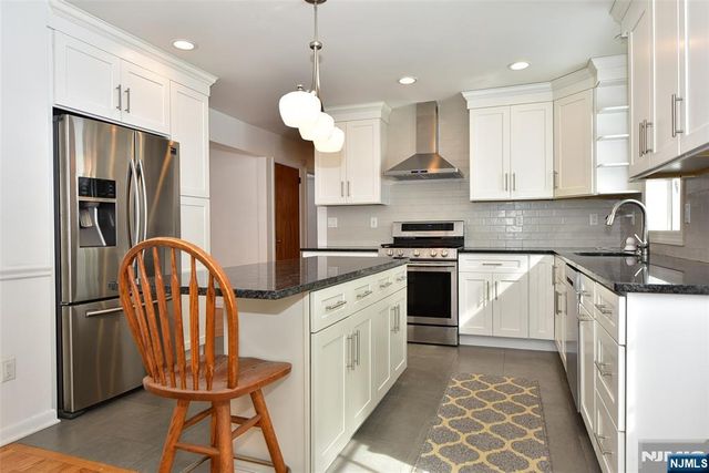 49 Fayson Lakes Road, Kinnelon Borough, NJ 07405