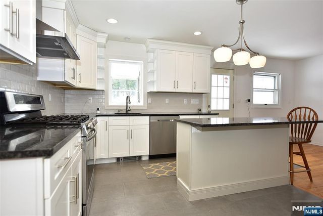 49 Fayson Lakes Road, Kinnelon Borough, NJ 07405