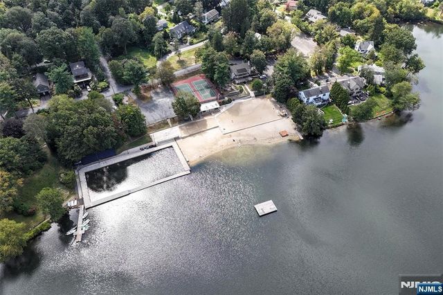 49 Fayson Lakes Road, Kinnelon Borough, NJ 07405