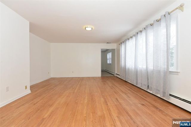 49 Fayson Lakes Road, Kinnelon Borough, NJ 07405