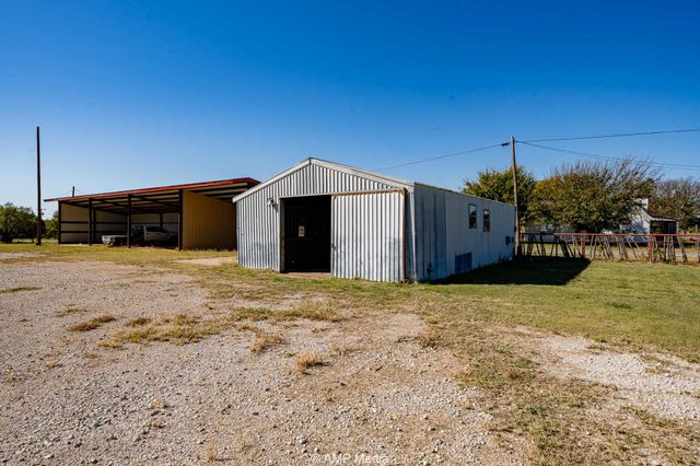 507 E Chestnut, Throckmorton, TX 76483