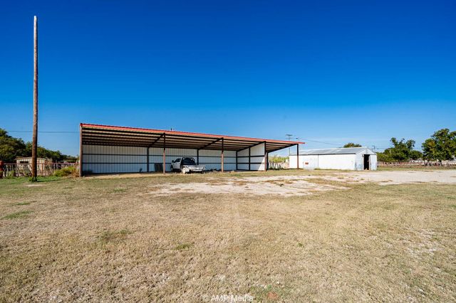 507 E Chestnut, Throckmorton, TX 76483