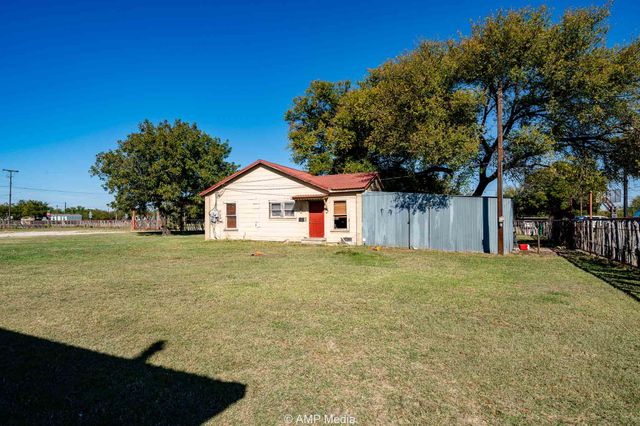 507 E Chestnut, Throckmorton, TX 76483