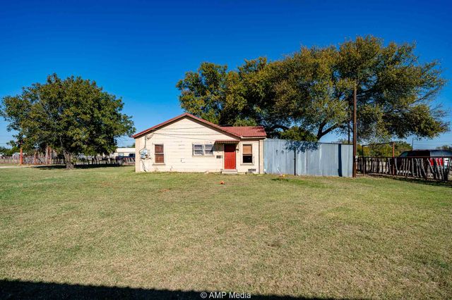 507 E Chestnut, Throckmorton, TX 76483