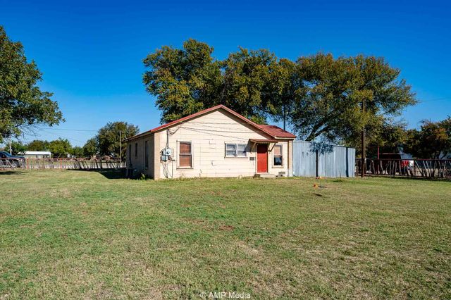 507 E Chestnut, Throckmorton, TX 76483