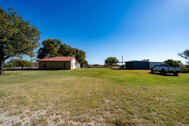 507 E Chestnut, Throckmorton, TX 76483