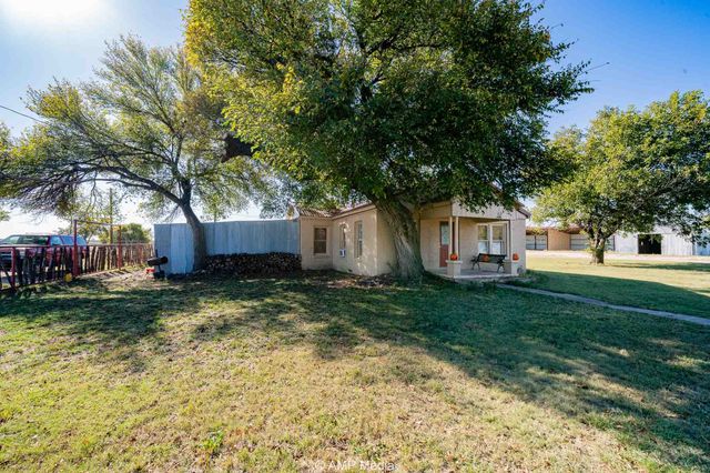 507 E Chestnut, Throckmorton, TX 76483