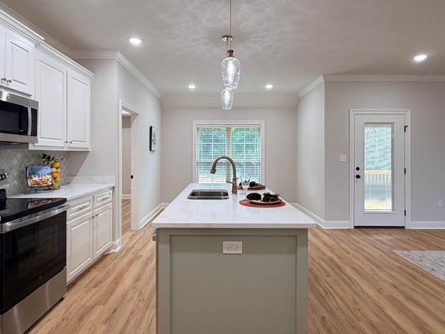 64 Meadow Breeze Rd., Sumrall, MS 39482