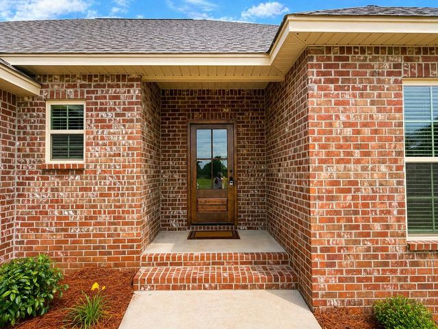 64 Meadow Breeze Rd., Sumrall, MS 39482
