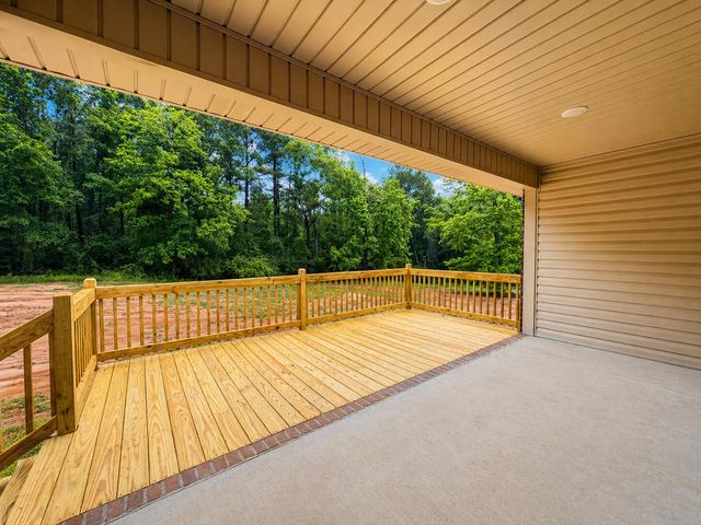 64 Meadow Breeze Rd., Sumrall, MS 39482