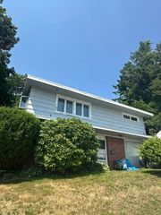 17 Mills Terrace, Nahant, MA 01908