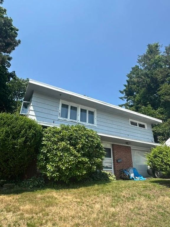 17 Mills Terrace, Nahant, MA 01908