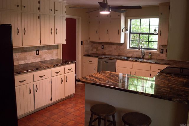 226 Hawthorne, Monticello, AR 71655